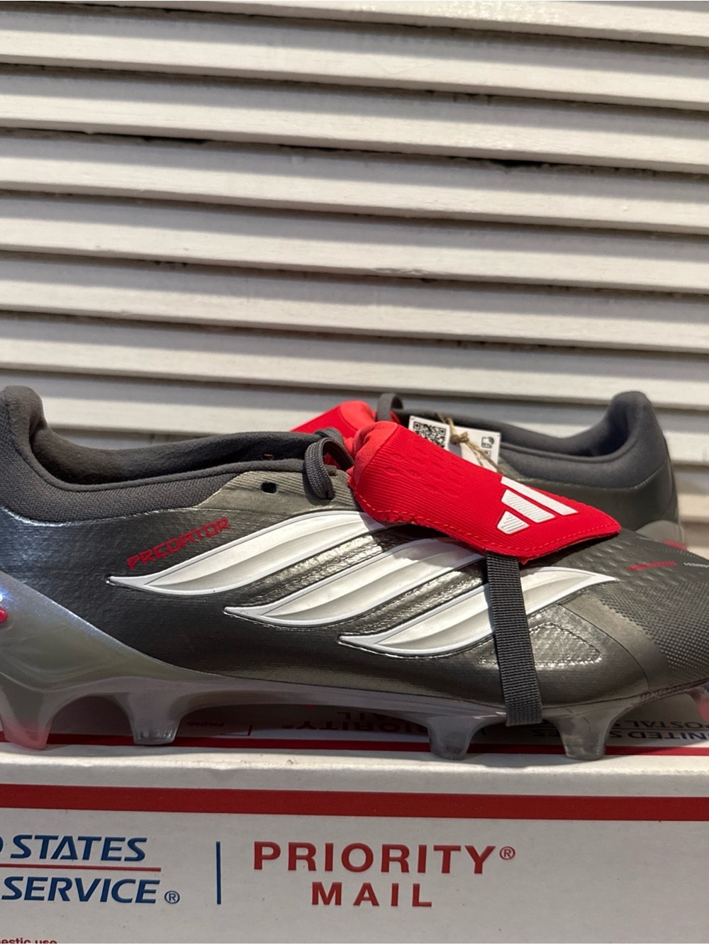 New Adidas Predator Pro Tongue FG Soccer Cleats Grey Men’s Size 9.5 JR3324